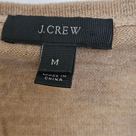 J.Crew Sz M 100% Fine Merino Wool Tan Beige Minimalist Button-Up Cardigan - Picture 3 of 11